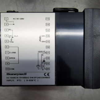 62 Temperature Controller Honeywell DC1040CT-701-000B-E